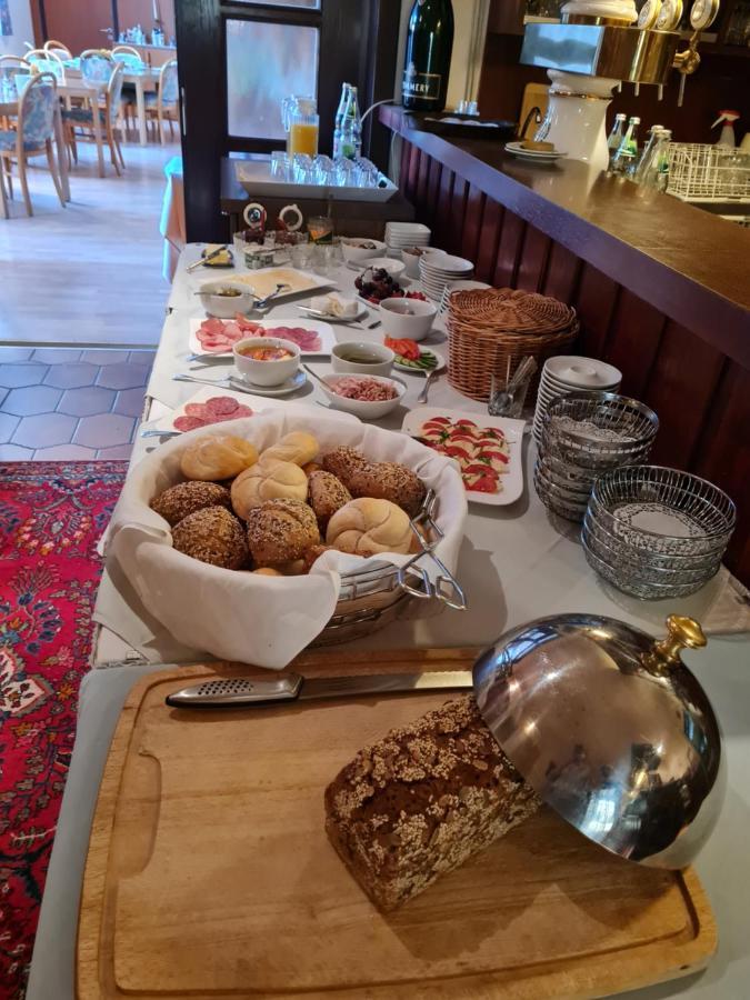 Hotel-Barbarossa-Garni Bei Hanau 布罗登巴赫 外观 照片