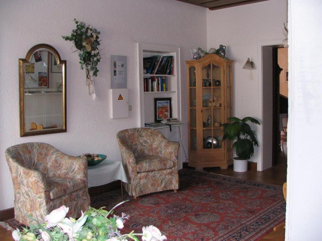 Hotel-Barbarossa-Garni Bei Hanau 布罗登巴赫 外观 照片